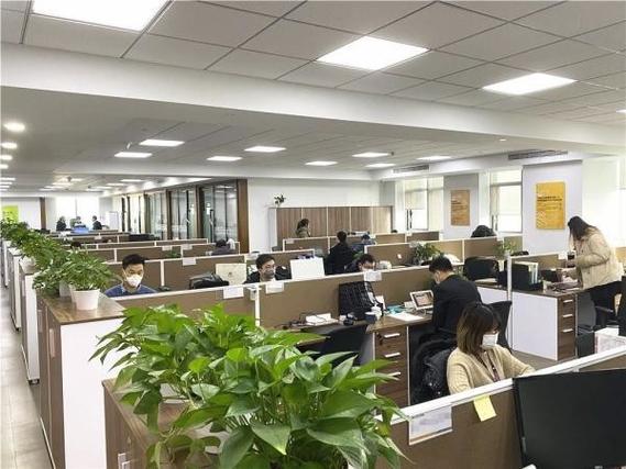 企業(yè)智慧升級(jí) 商務(wù)、管理、營(yíng)銷(xiāo)與信息技術(shù)的一體化咨詢服務(wù)之道